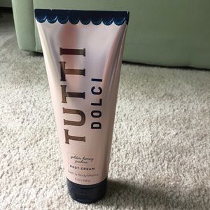 NWT golden honey praline